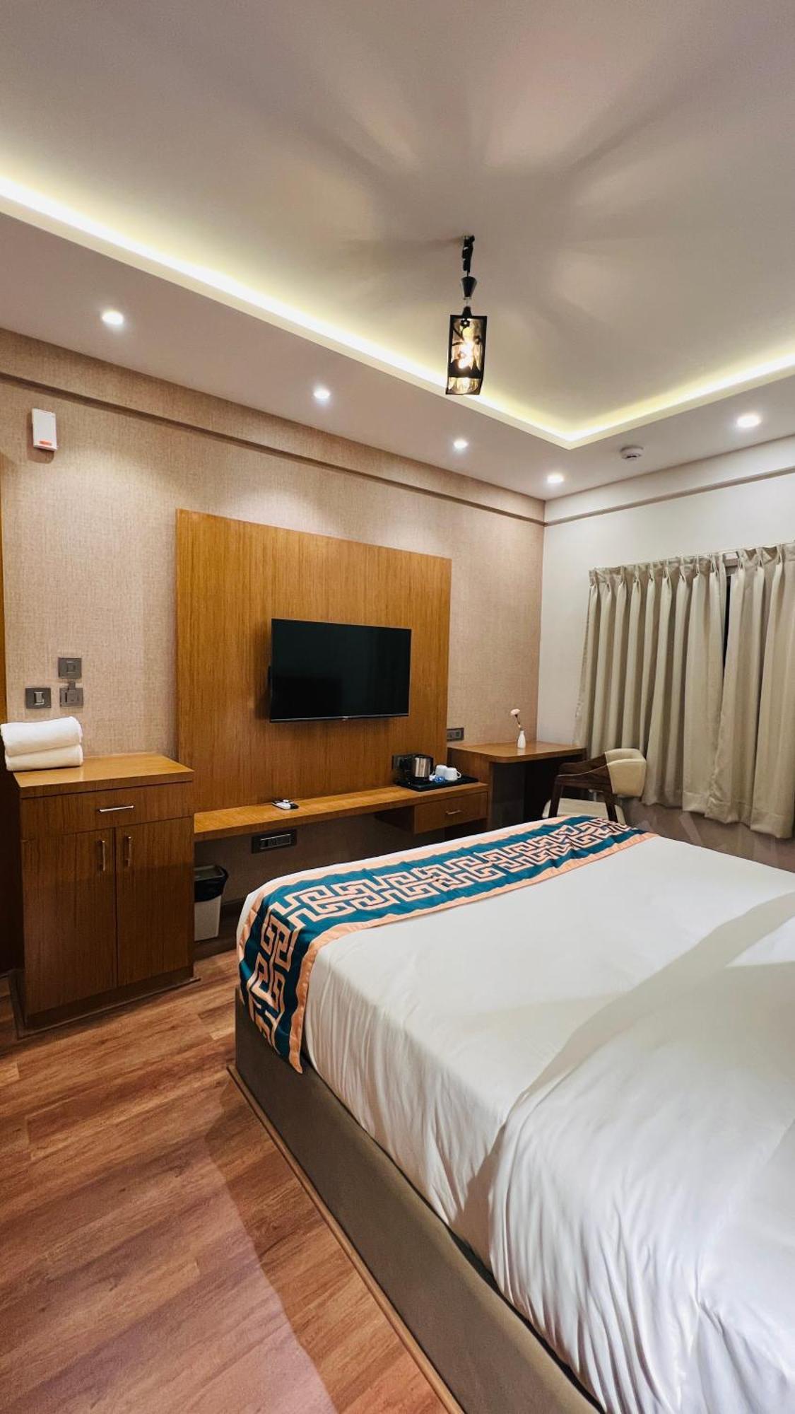 Hotel Aashraya Dod Jala Kültér fotó