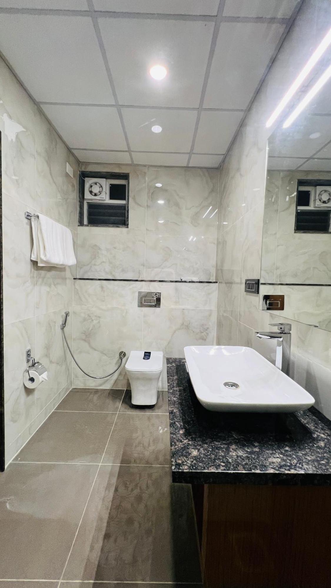 Hotel Aashraya Dod Jala Kültér fotó