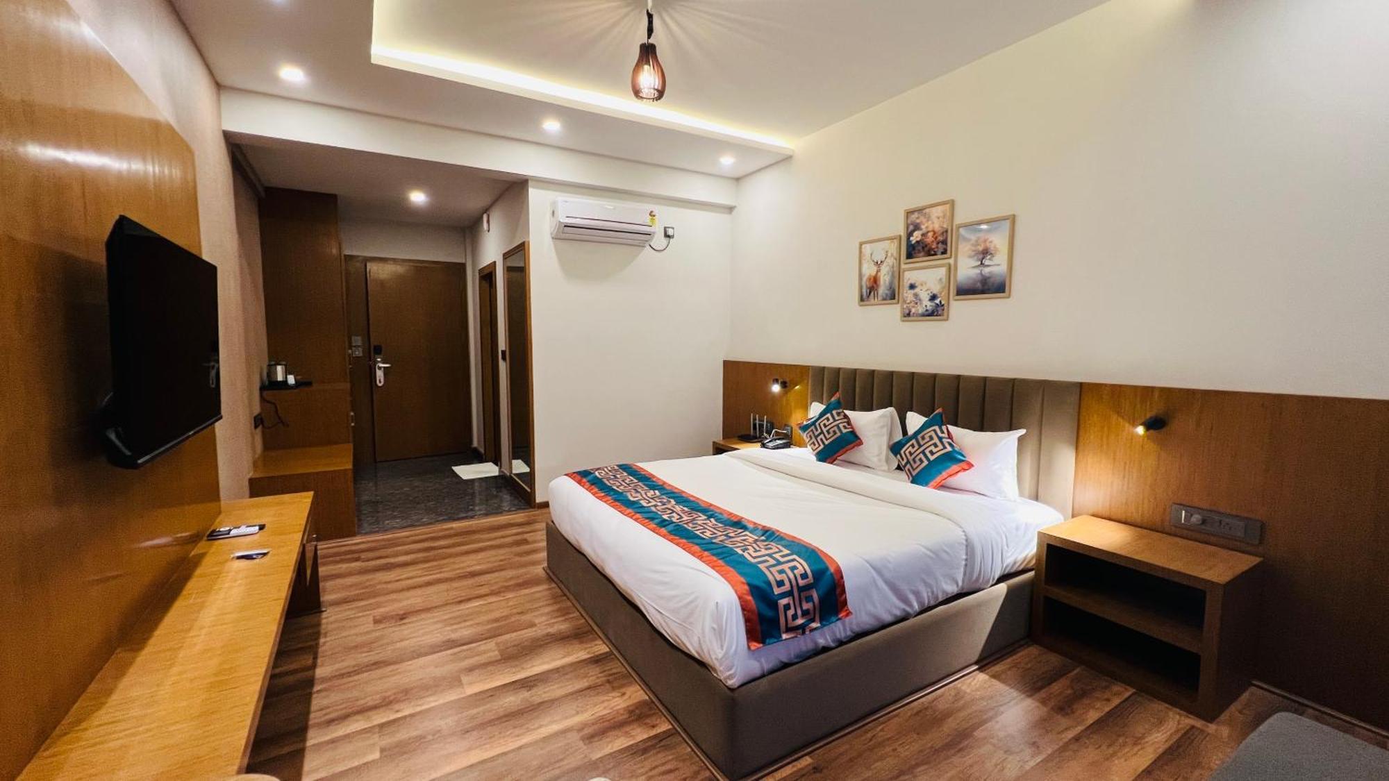 Hotel Aashraya Dod Jala Kültér fotó