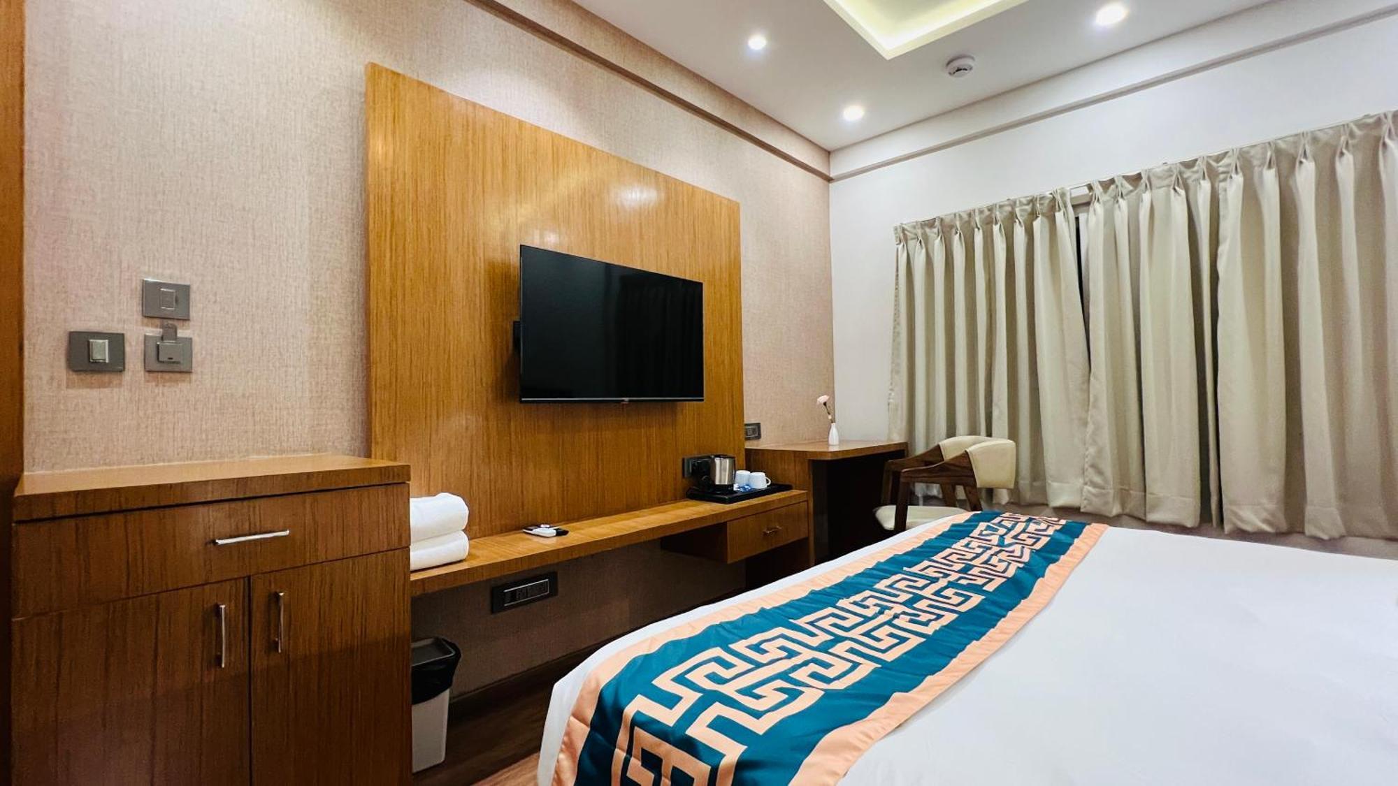 Hotel Aashraya Dod Jala Kültér fotó